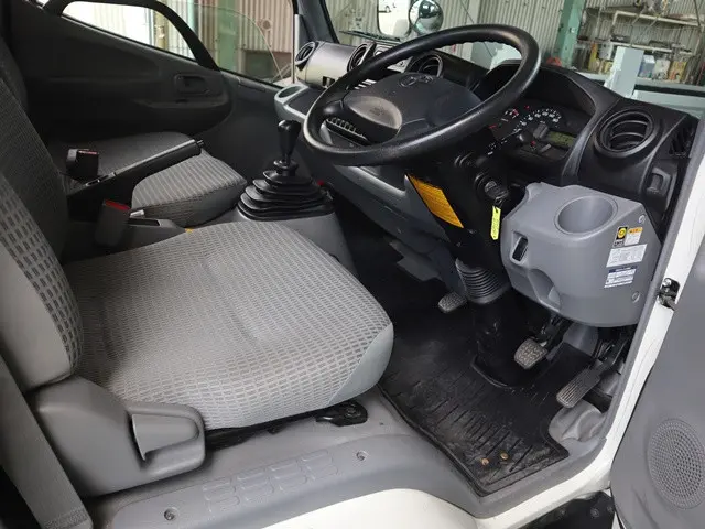 トヨタ ダイナ ABF-TRY220(2WD)の写真29