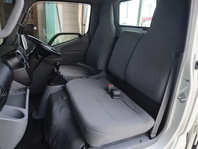 トヨタ ダイナ ABF-TRY220(2WD)の写真32