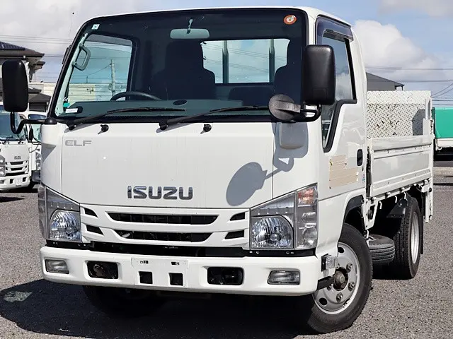 いすゞ エルフ TPG-NKR85A(2WD)の写真1