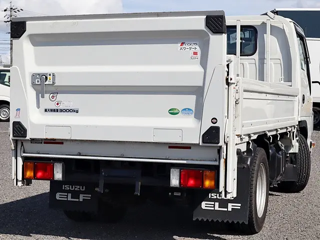 いすゞ エルフ TPG-NKR85A(2WD)の写真3