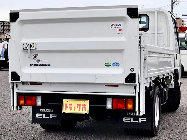 いすゞ エルフ TPG-NKR85A(2WD)の写真5