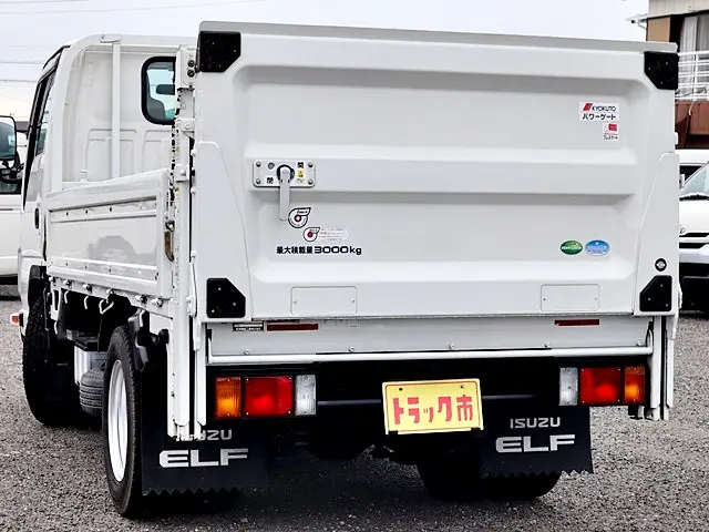 いすゞ エルフ TPG-NKR85A(2WD)の写真7