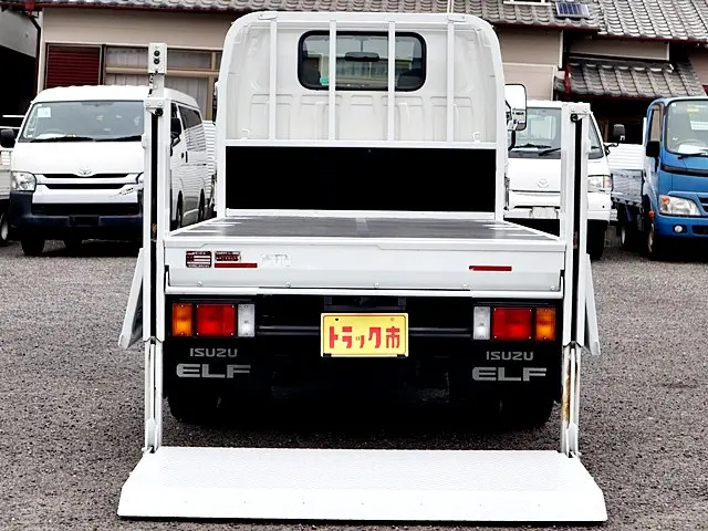 いすゞ エルフ TPG-NKR85A(2WD)の写真11