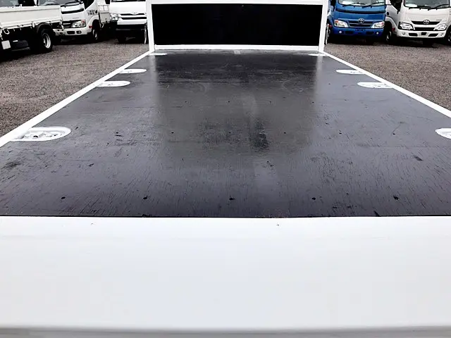 いすゞ エルフ TPG-NKR85A(2WD)の写真13