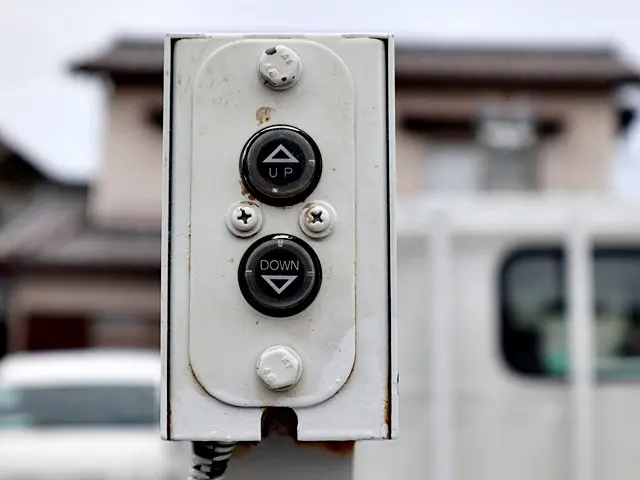 いすゞ エルフ TPG-NKR85A(2WD)の写真14