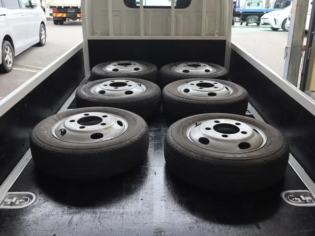 いすゞ エルフ TPG-NKR85A(2WD)の写真23