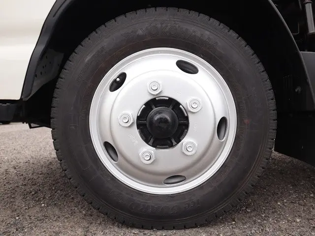 いすゞ エルフ TPG-NKR85A(2WD)の写真27