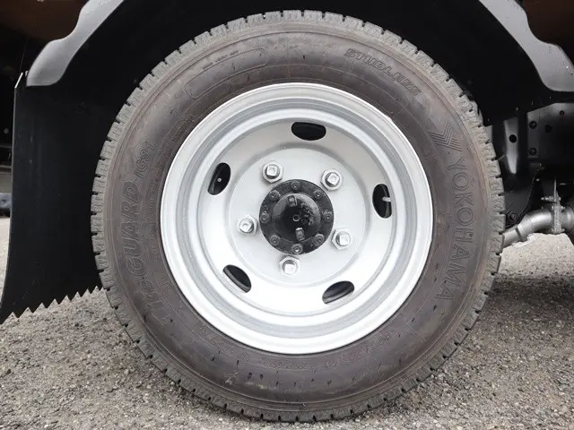 いすゞ エルフ TPG-NKR85A(2WD)の写真31