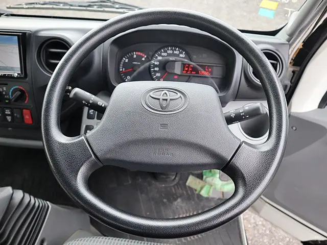 トヨタ ダイナ TKG-XZU712(2WD)の写真4