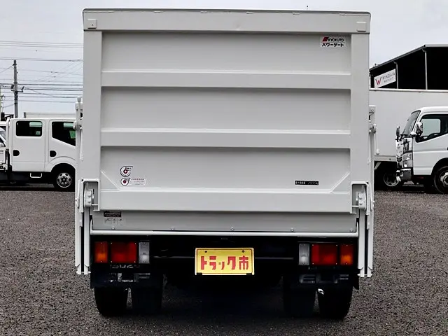 いすゞ エルフ TPG-NJR85A(2WD)の写真6