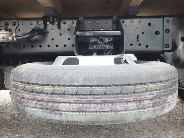 いすゞ エルフ TPG-NJR85A(2WD)の写真21