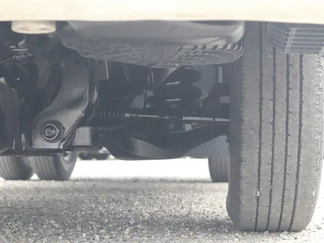 いすゞ エルフ TPG-NJR85A(2WD)の写真25