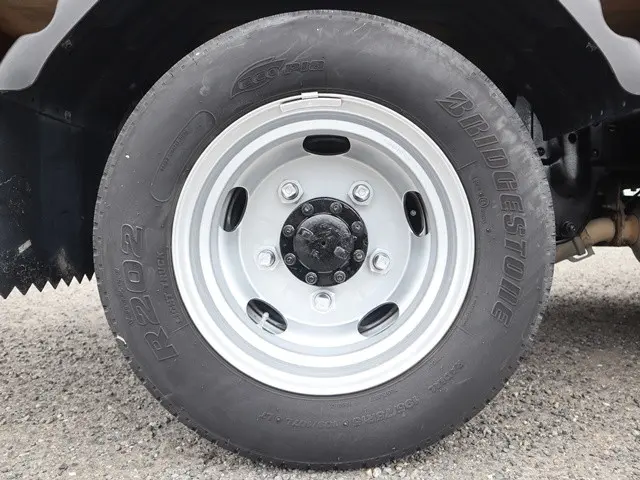 いすゞ エルフ TPG-NJR85A(2WD)の写真30