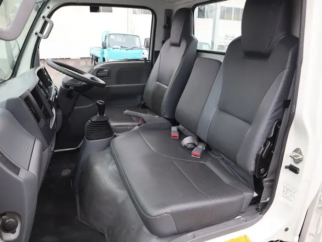 いすゞ エルフ TPG-NJR85A(2WD)の写真34