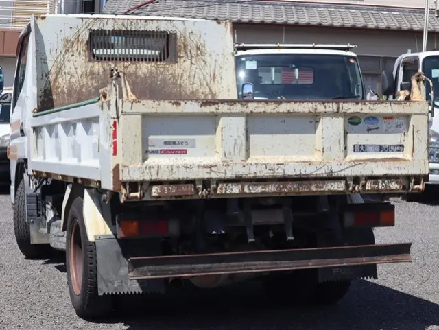 三菱 キャンター TPG-FBA60(2WD)の写真2