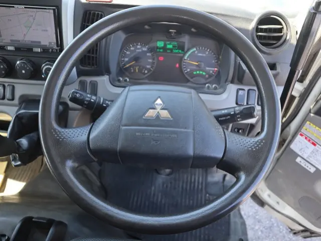 三菱 キャンター TPG-FBA60(2WD)の写真4