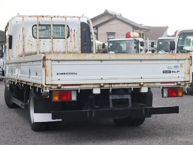 いすゞ エルフ TPG-NNR85AR(2WD)の写真3