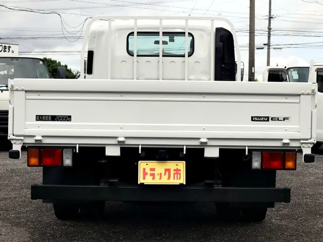 いすゞ エルフ TPG-NNR85AR(2WD)の写真6