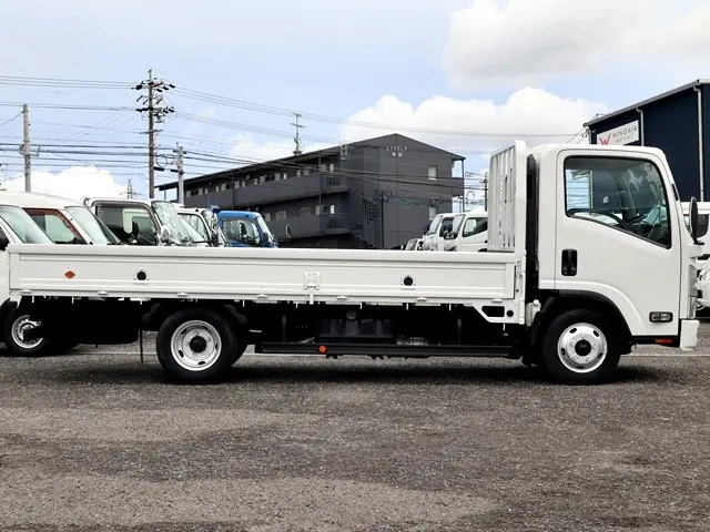いすゞ エルフ TPG-NNR85AR(2WD)の写真8