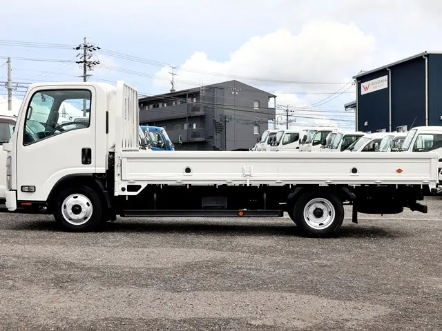 いすゞ エルフ TPG-NNR85AR(2WD)の写真9