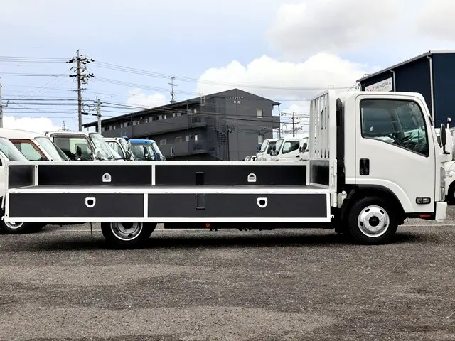 いすゞ エルフ TPG-NNR85AR(2WD)の写真10