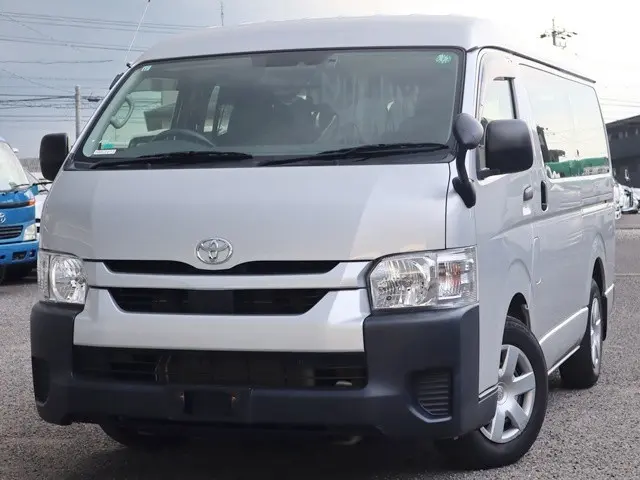 トヨタ ハイエース 3BA-TRH214W(2WD)の写真1