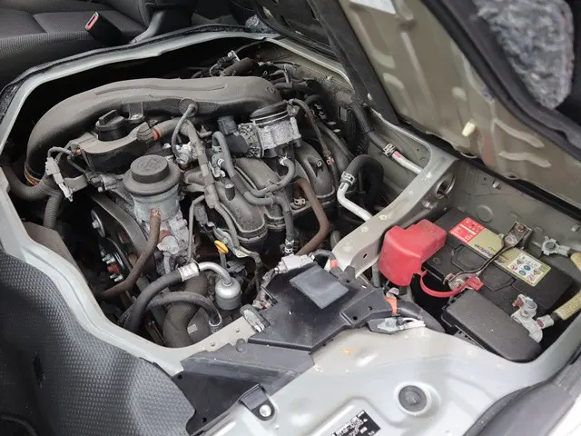トヨタ ハイエース 3BA-TRH214W(2WD)の写真19
