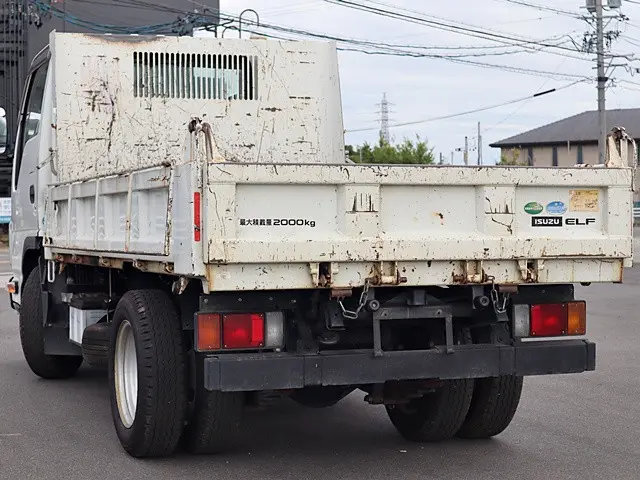 いすゞ エルフ TPG-NJR85AD(2WD)の写真2