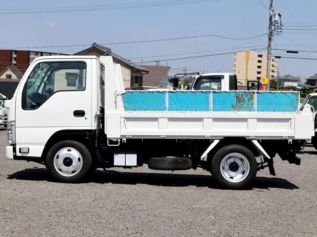 いすゞ エルフ TPG-NJR85AD(2WD)の写真9