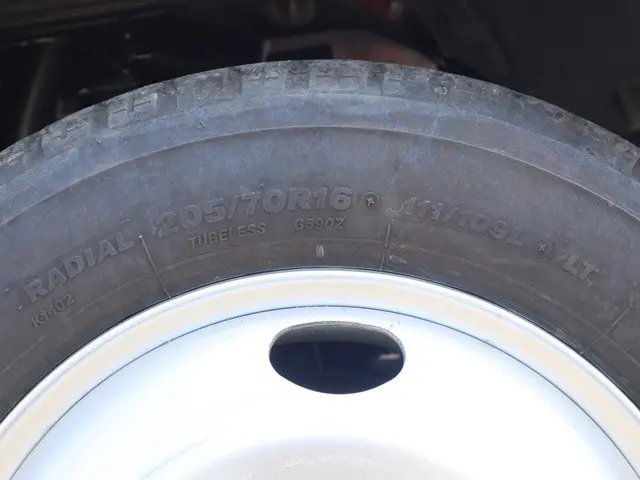いすゞ エルフ TPG-NJR85AD(2WD)の写真22