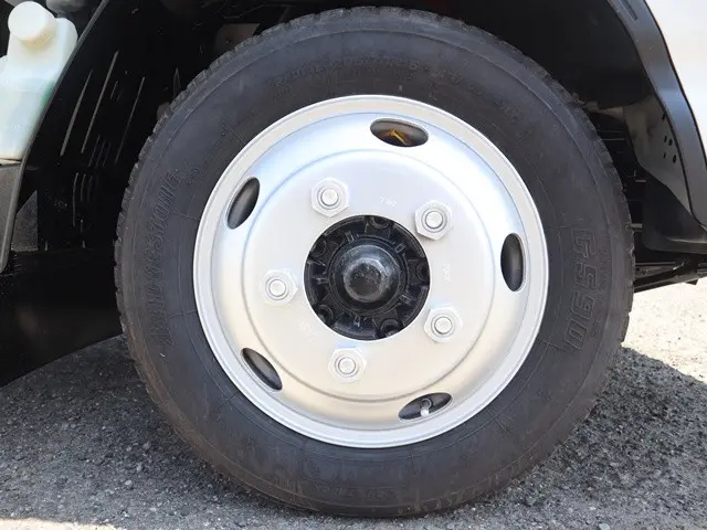 いすゞ エルフ TPG-NJR85AD(2WD)の写真23