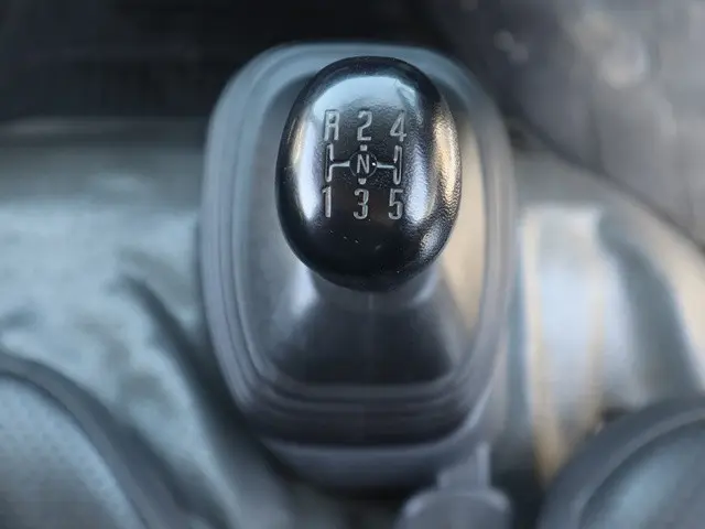 いすゞ エルフ TPG-NJR85AD(2WD)の写真36