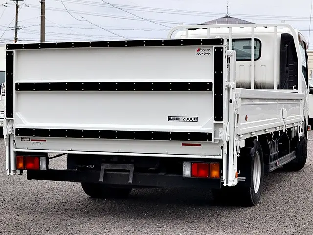 いすゞ エルフ TRG-NPR85AR(2WD)の写真3