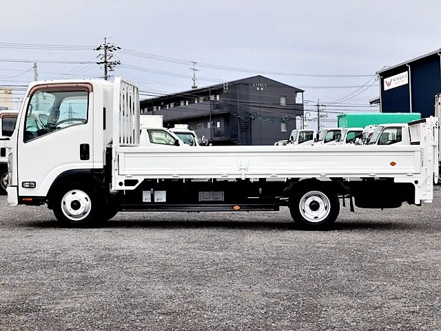 いすゞ エルフ TRG-NPR85AR(2WD)の写真9