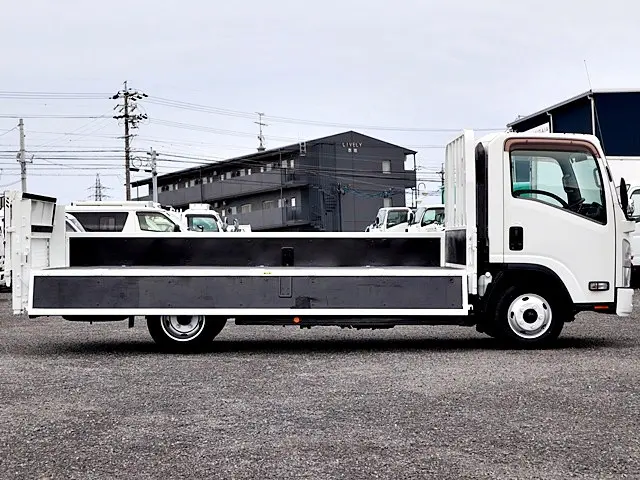 いすゞ エルフ TRG-NPR85AR(2WD)の写真10