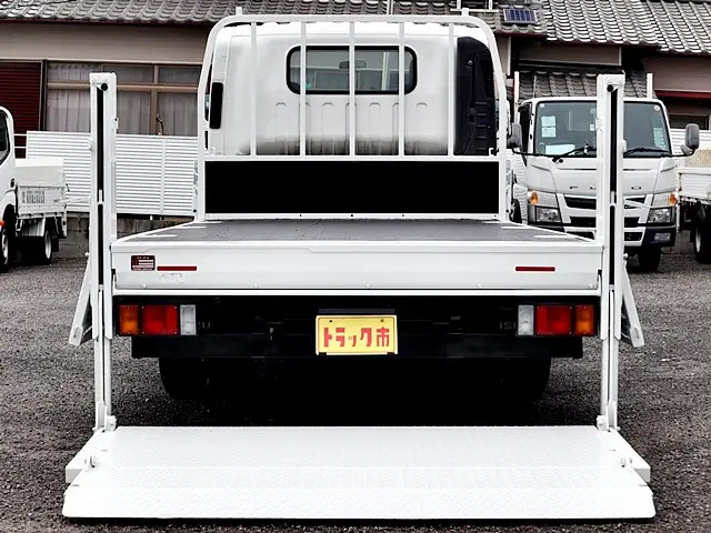 いすゞ エルフ TRG-NPR85AR(2WD)の写真11