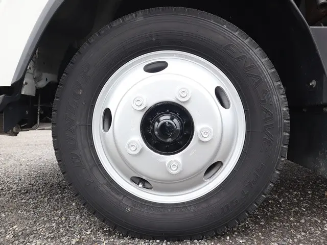 いすゞ エルフ TRG-NPR85AR(2WD)の写真26