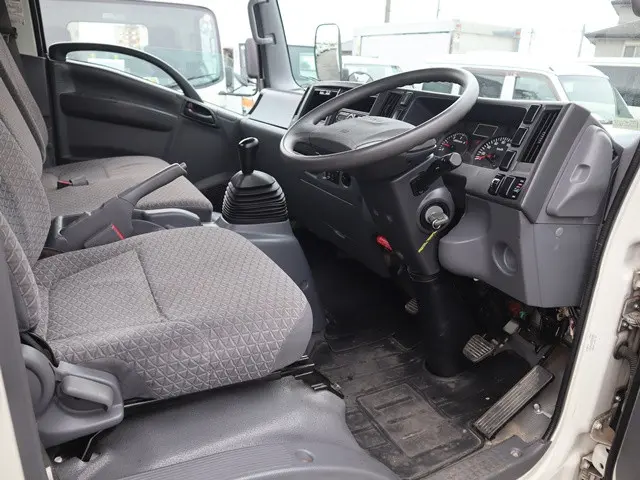 いすゞ エルフ TRG-NPR85AR(2WD)の写真31