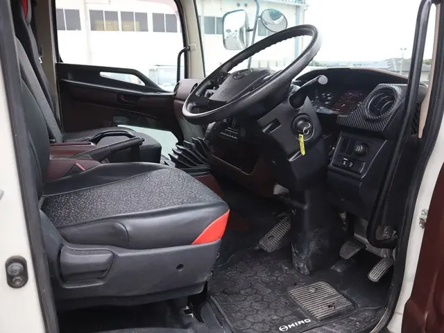 日野 レンジャー 2KG-FC2ABA(2WD)の写真40