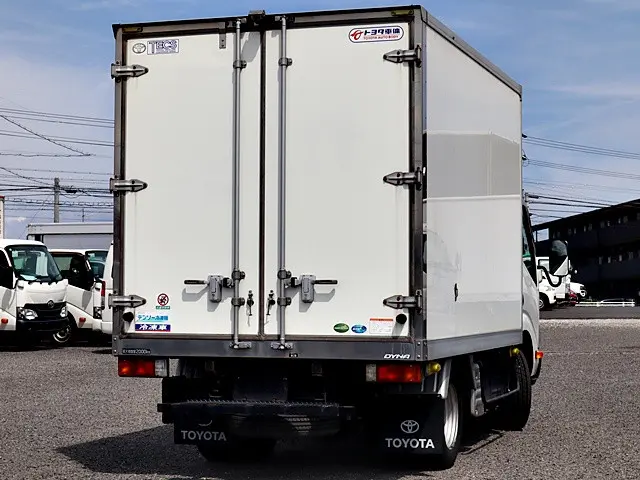 トヨタ ダイナ 2RG-XZU605(2WD)の写真3