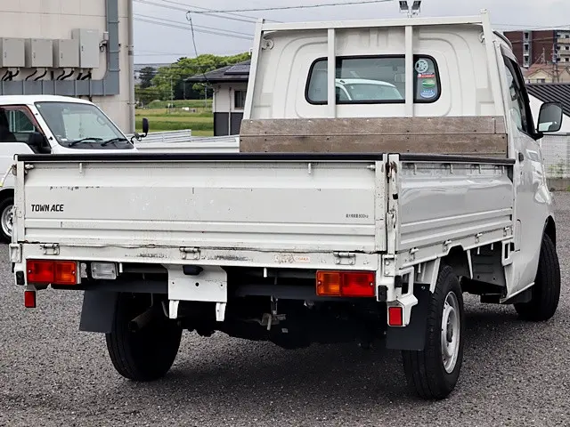 トヨタ タウンエーストラック DBF-S402U(2WD)の写真3