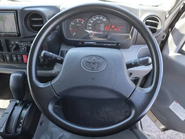 トヨタ ダイナ TPG-XZC605(2WD)の写真4