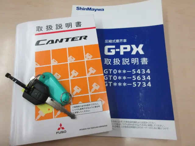 三菱 キャンター 2PG-FEAV0(2WD)の写真5
