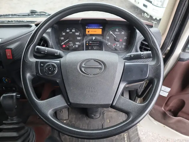 日野 レンジャー 2KG-FC2ABA(2WD)の写真4