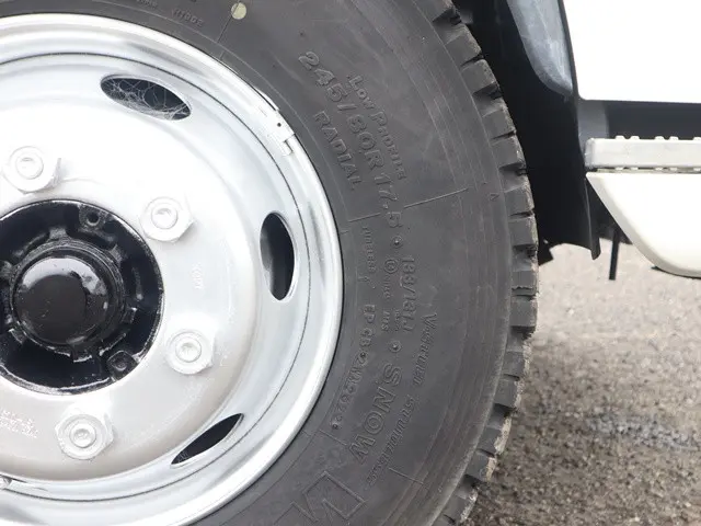 日野 レンジャー 2KG-FC2ABA(2WD)の写真32
