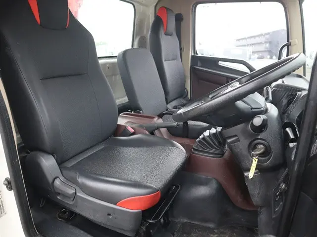日野 レンジャー 2KG-FC2ABA(2WD)の写真36