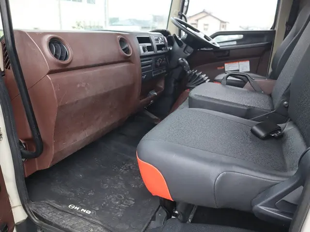 日野 レンジャー 2KG-FC2ABA(2WD)の写真37