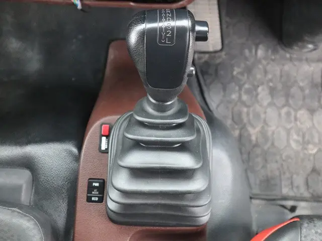 日野 レンジャー 2KG-FC2ABA(2WD)の写真40