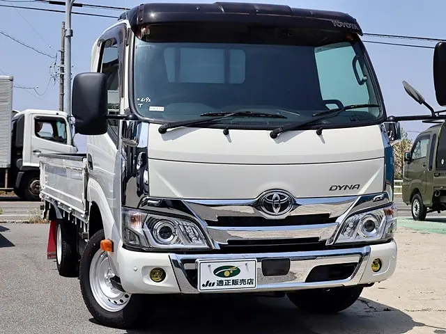 トヨタ ダイナ 3BF-TRY230(2WD)の写真4