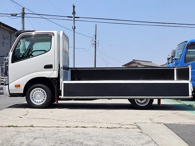 トヨタ ダイナ 3BF-TRY230(2WD)の写真13